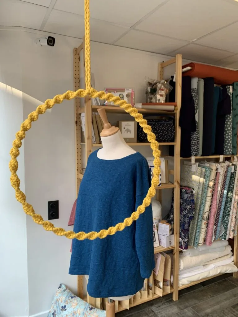 suspension macrame etoffe et motif