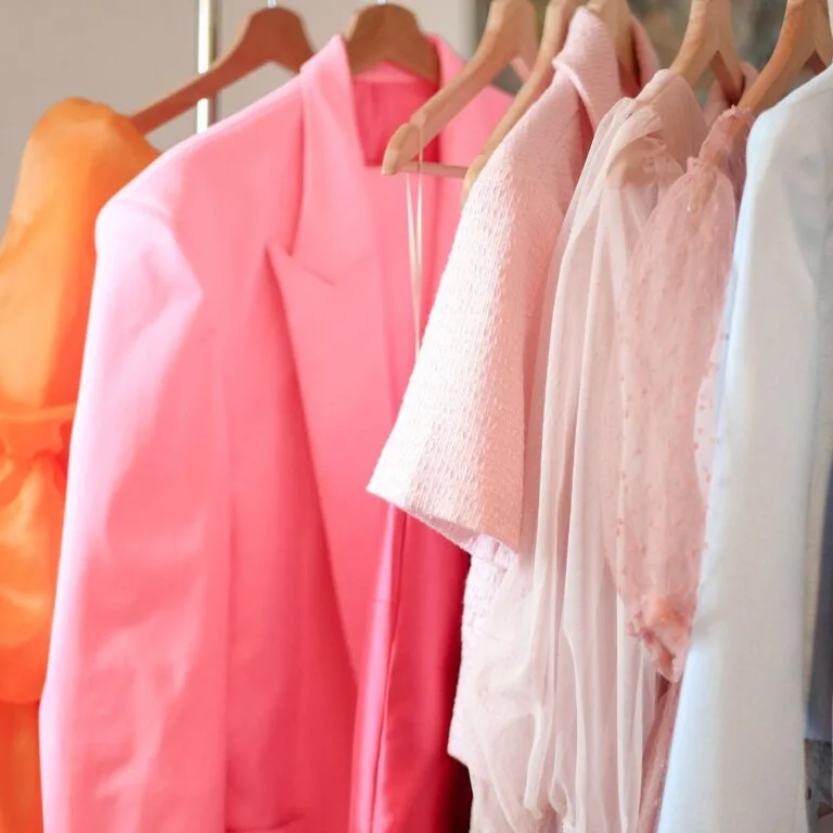 patrons et tissus pour coudre une garde-robe capsule durable
