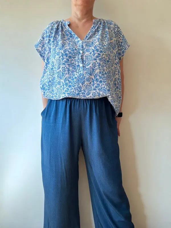 Look complet blouse Okinawa et pantalon Singapour d'Ikatee, silhouette bohème